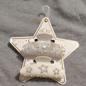 NWT Celestial Star Hair Claw Clip Set (2) – Moon & Stars ✨